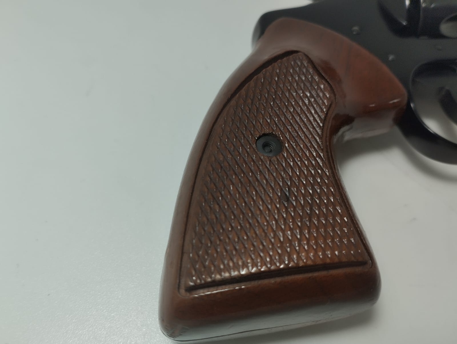 REVOLVER COLT MOD. COBRA CAL.38 SPECIAL