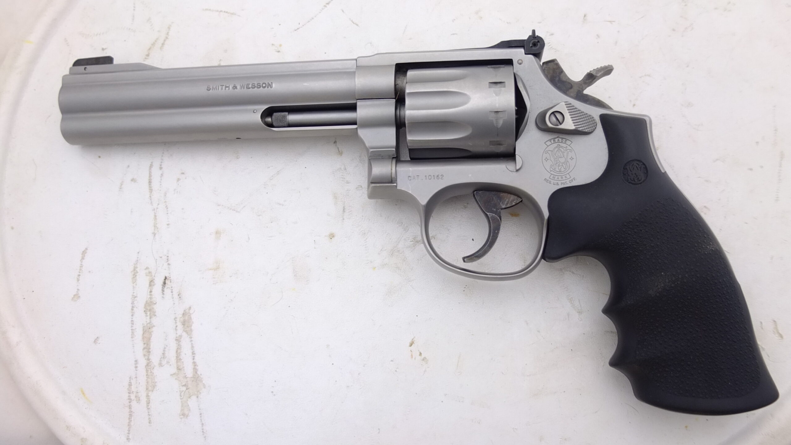 Smith & Wesson 617 22lr