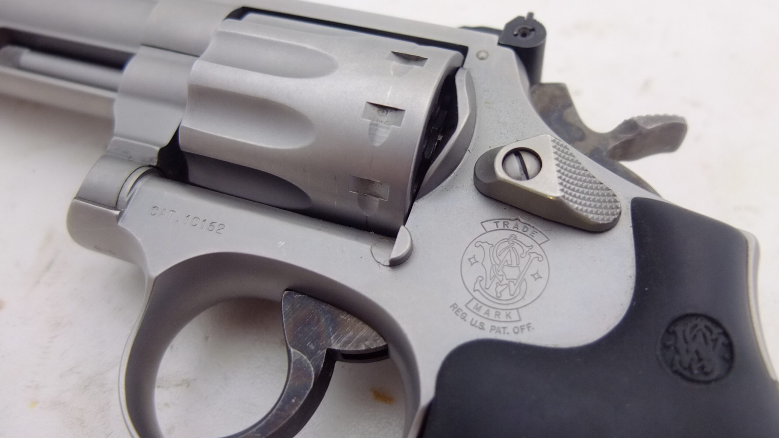 Smith & Wesson 617 22lr