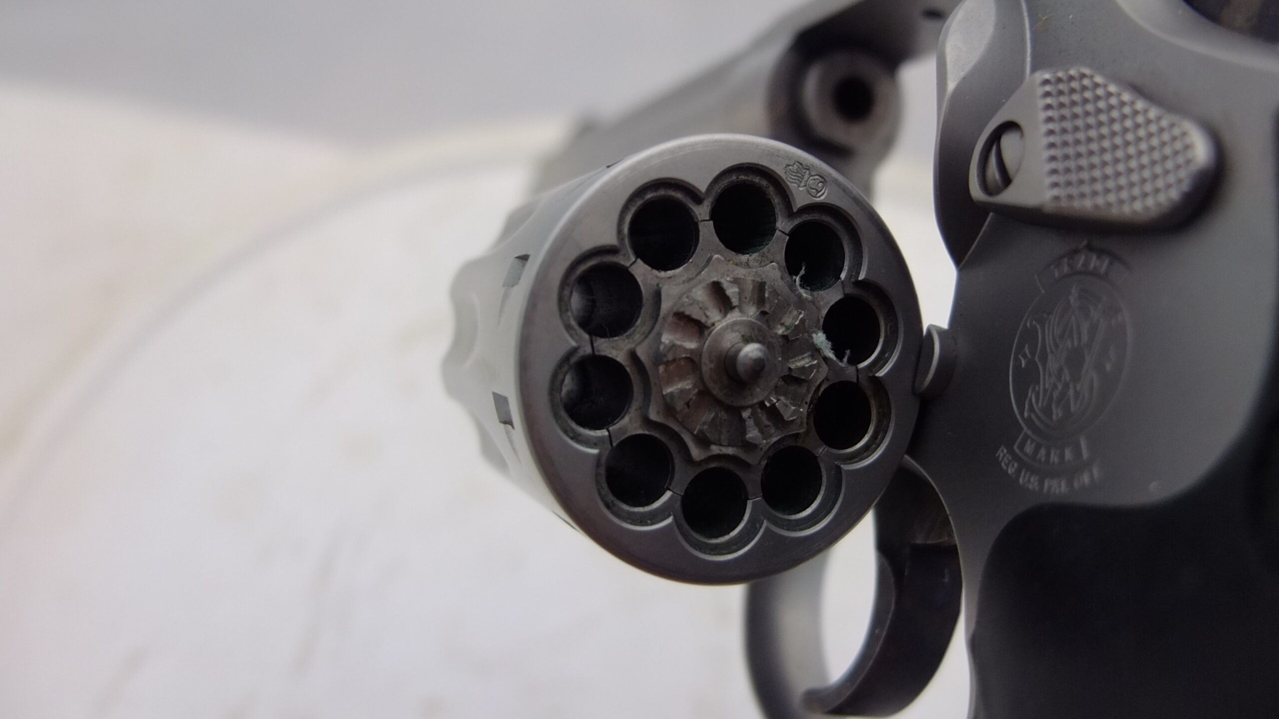 Smith & Wesson 617 22lr
