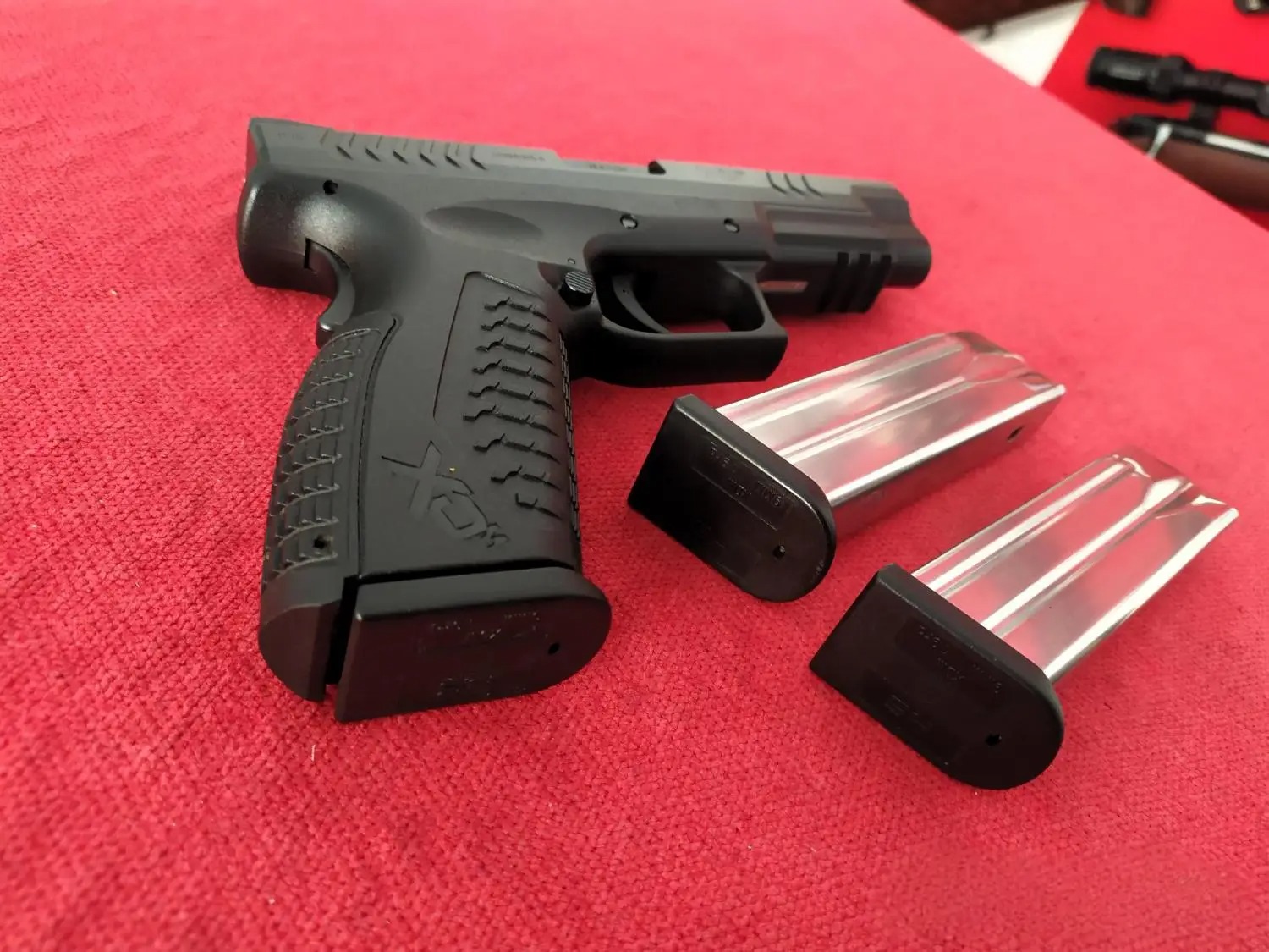 HS PRODUKT XDM-9 SPORTIVA cal 9×21 con 3 caricatori