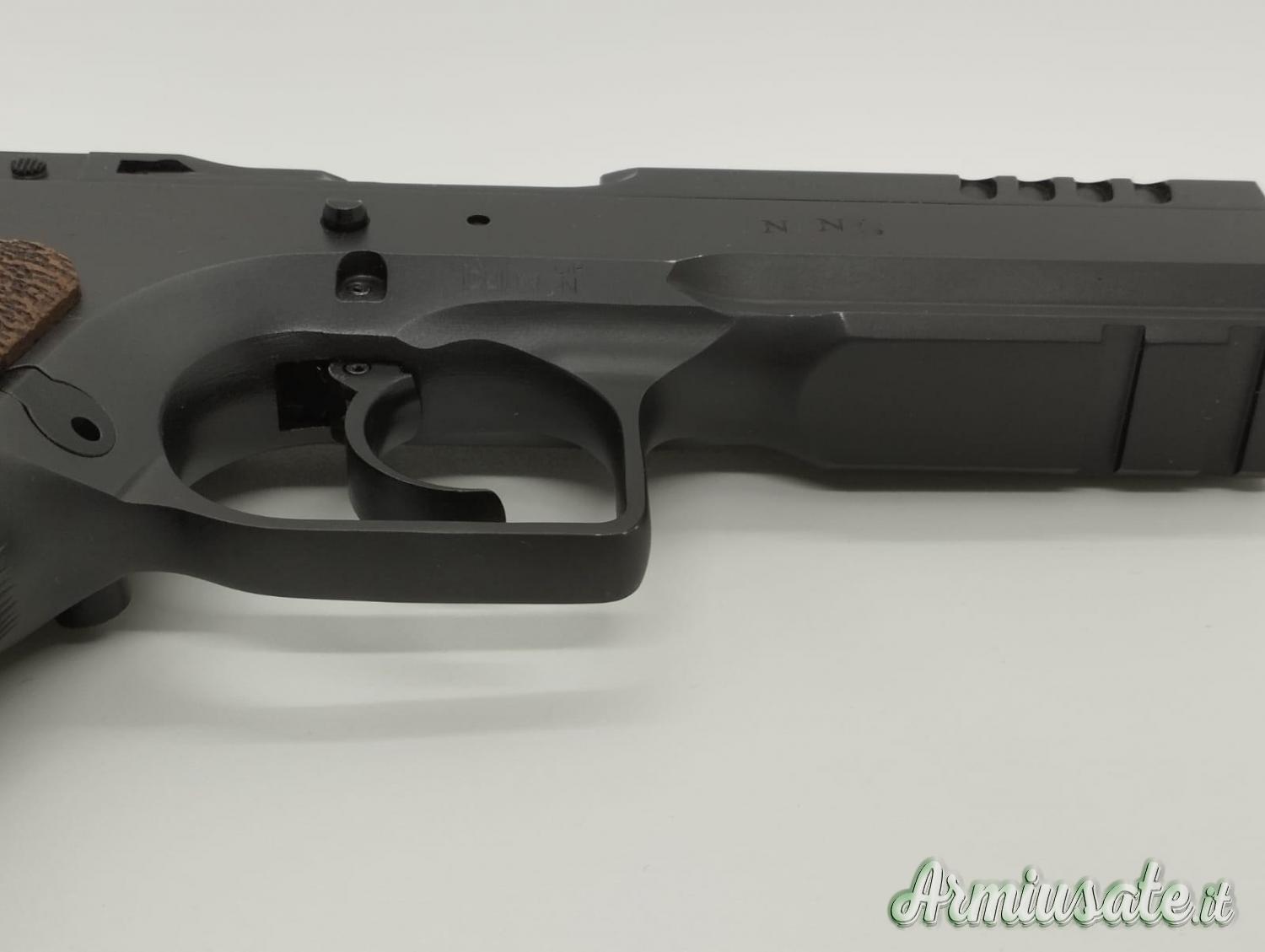 PISTOLA TANFOGLIO MOD. STOCK I CAL 10MM AUTO