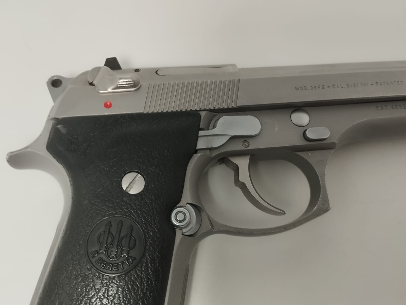 PISTOLA S.A. BERETTA MOD. 98FS CAL. 9X21 +1C. INOX