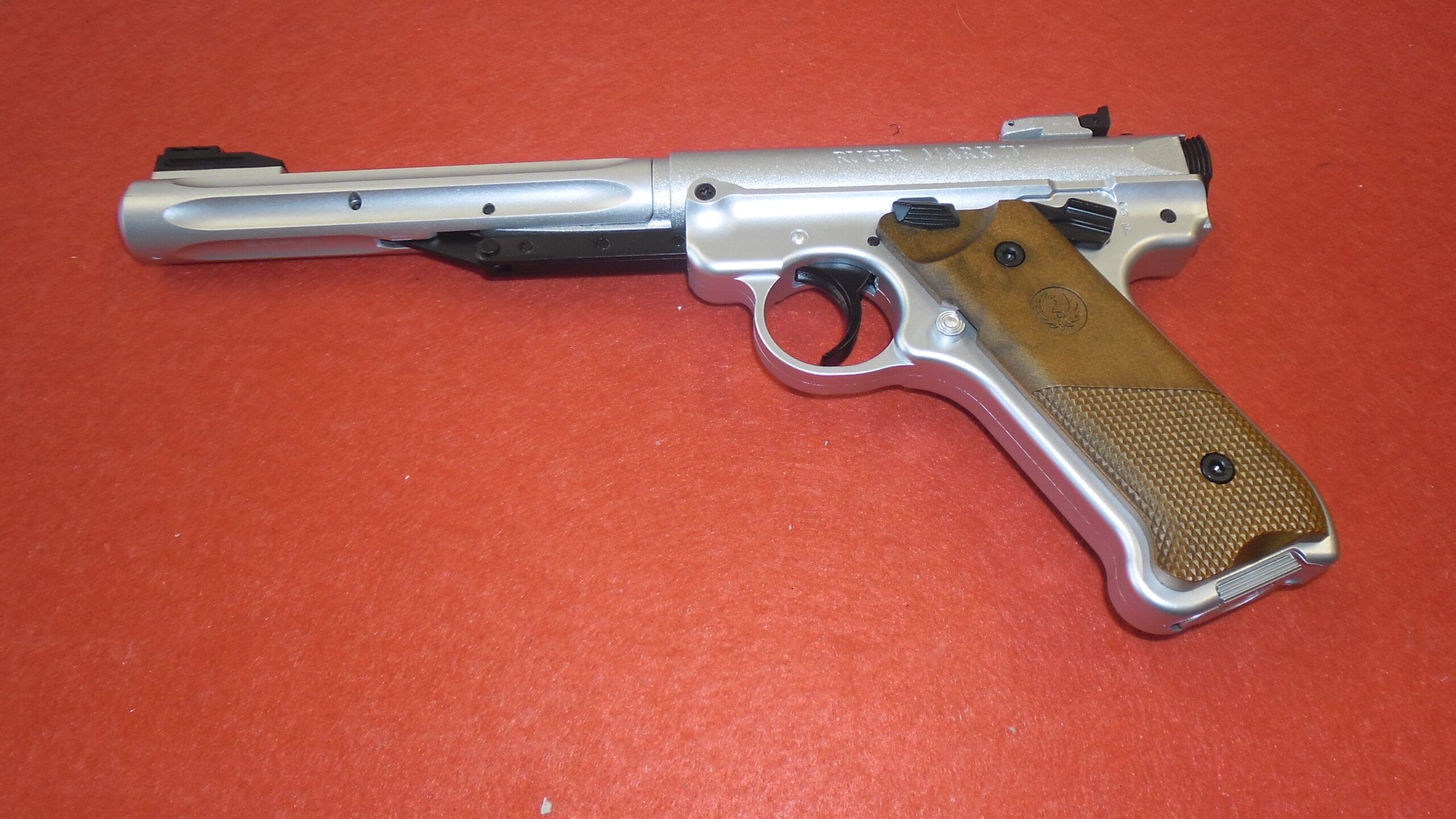 AC PISTOLA LIBERA VENDITA UMAREX RUGER MARK IV 4,5
