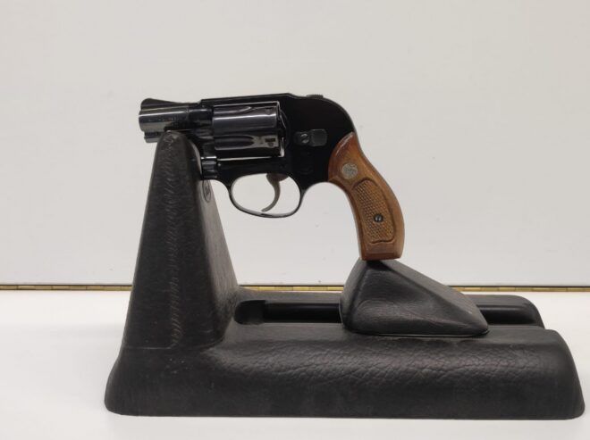 REVOLVER SMITH & WESSON MOD. 38 CAL. 38 SPECIAL USATO