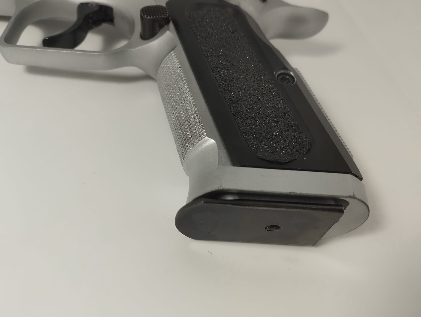 PISTOLA S.A. TANFOGLIO MOD. STOCK II CAL.9X21 +1C.