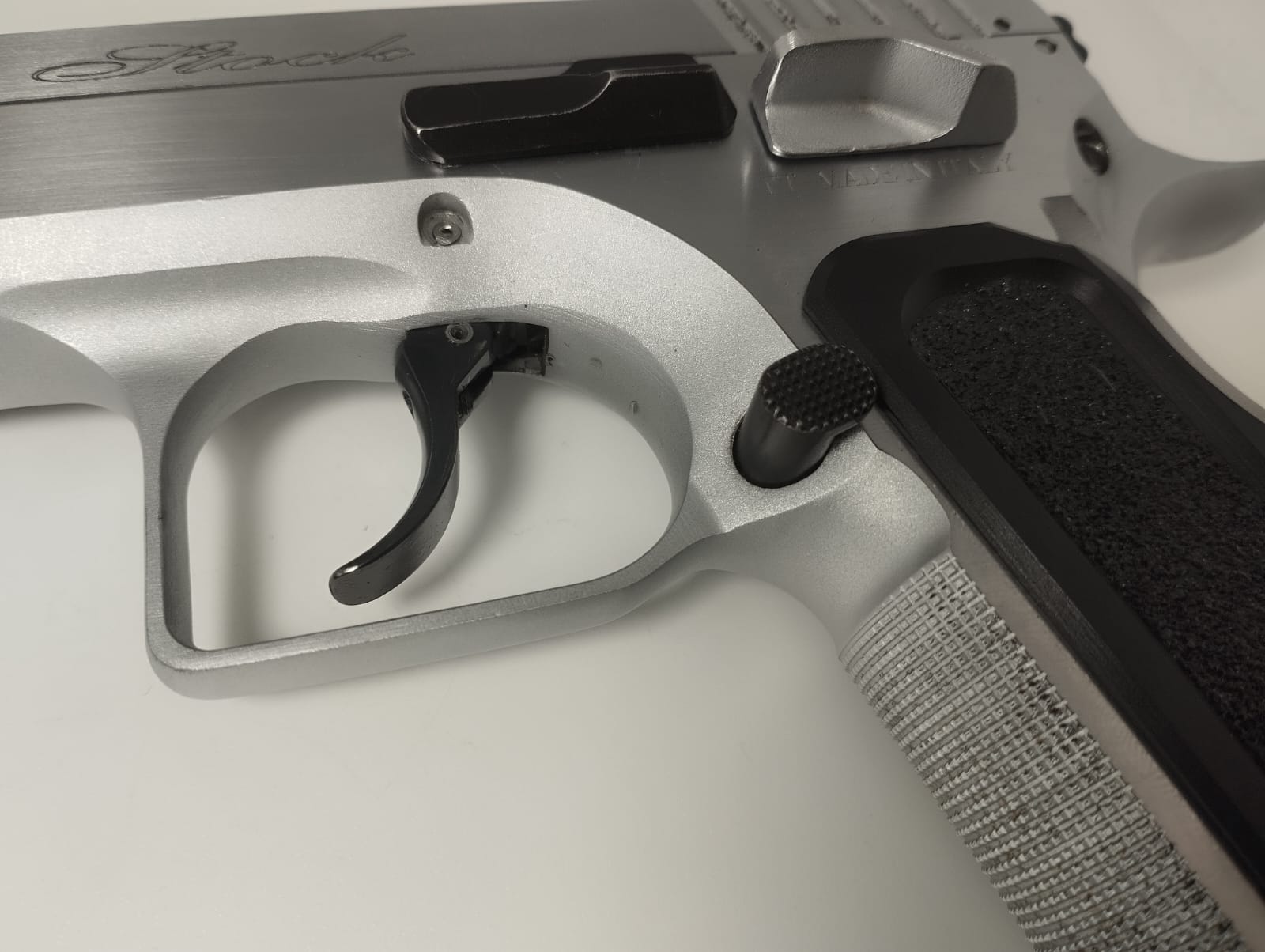 PISTOLA S.A. TANFOGLIO MOD. STOCK II CAL.9X21 +1C.