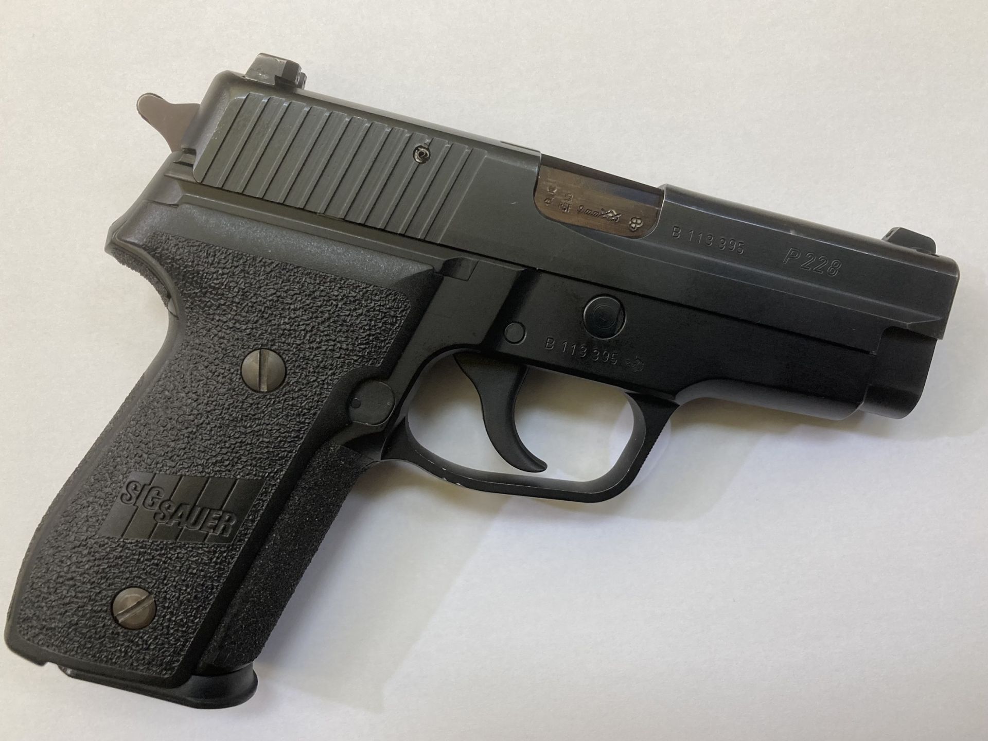 Pistola SIG SAUER P228 calibro 9×21 usata