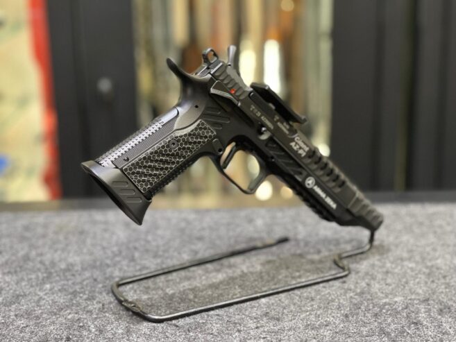 Arma Zeka AZ-P1 Giant