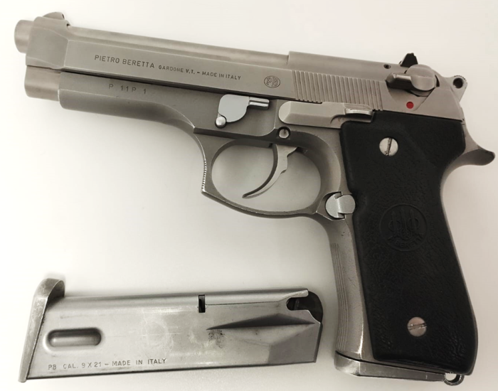 PISTOLA S.A. BERETTA MOD. 98FS CAL. 9X21 +1C. INOX
