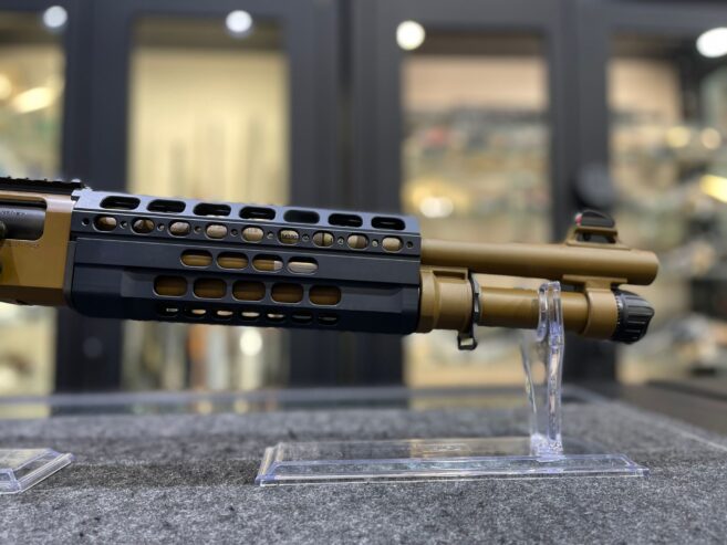 Benelli M4A1 cal 12 magnum