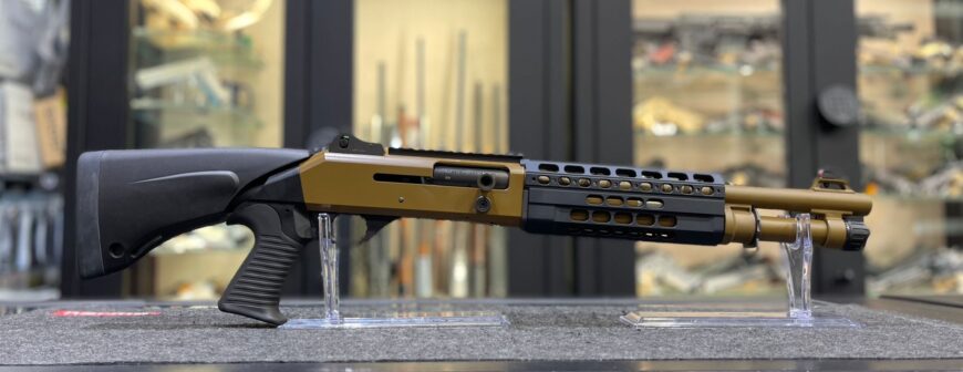Benelli M4A1 cal 12 magnum