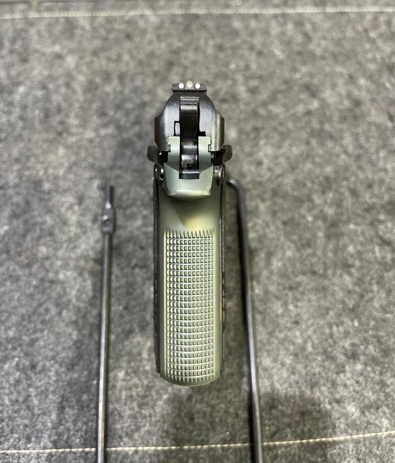 BERETTA 80X CHEETAH GREEN