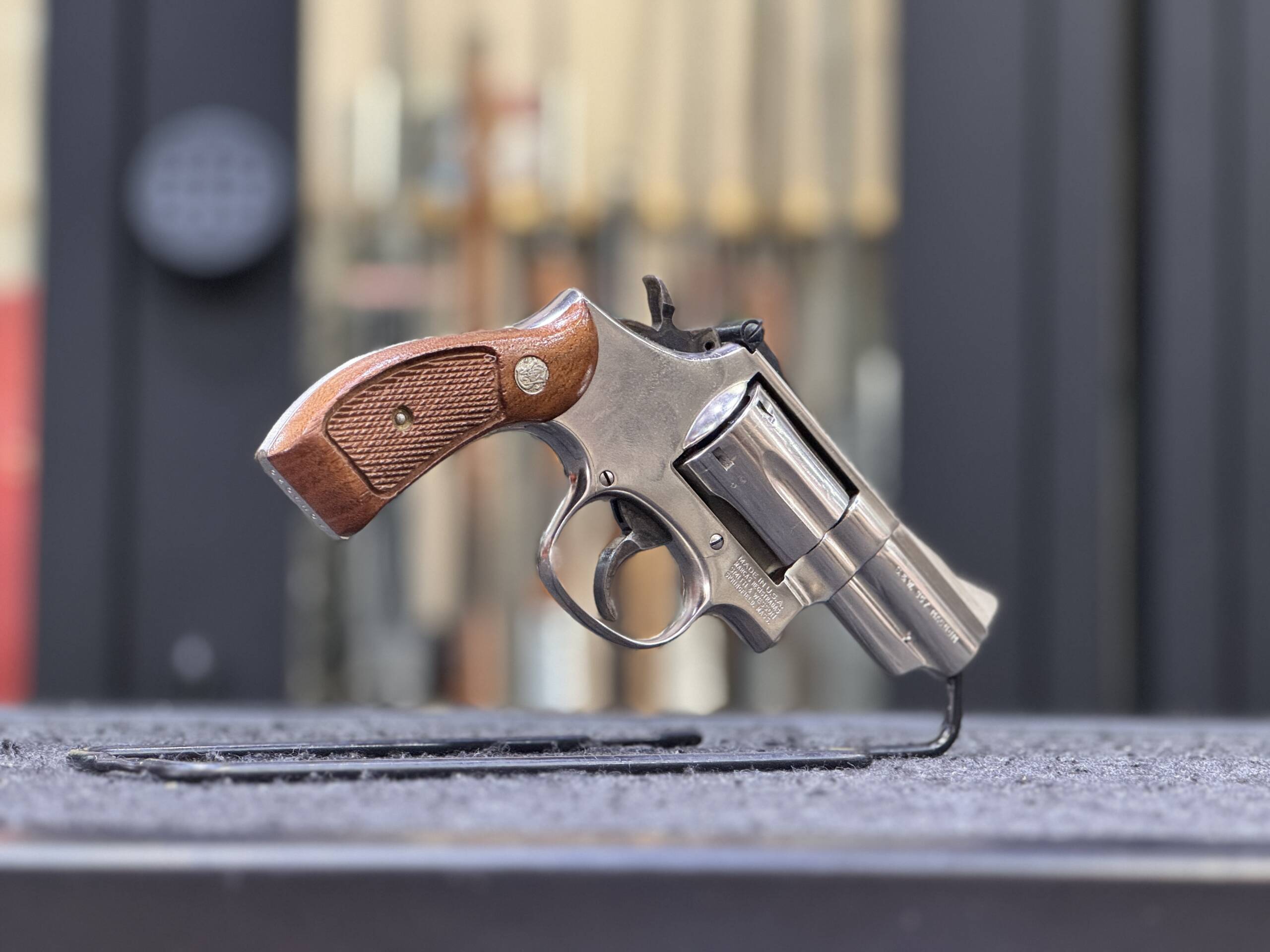 Revolver S&W Smith & Wesson 19 nickel cal 357 magnum