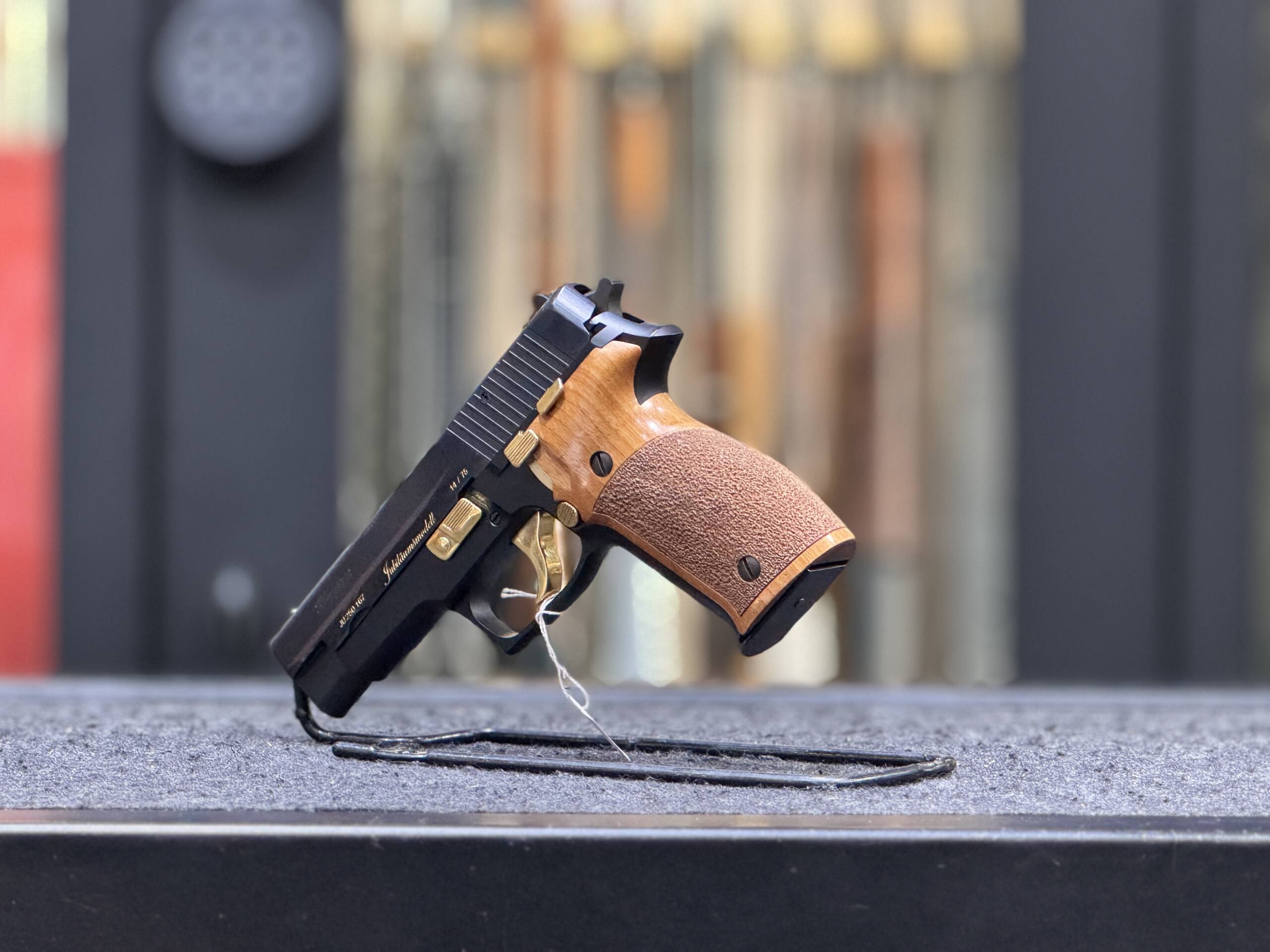 SIG SAUER P226 limited edition 250° anniversario