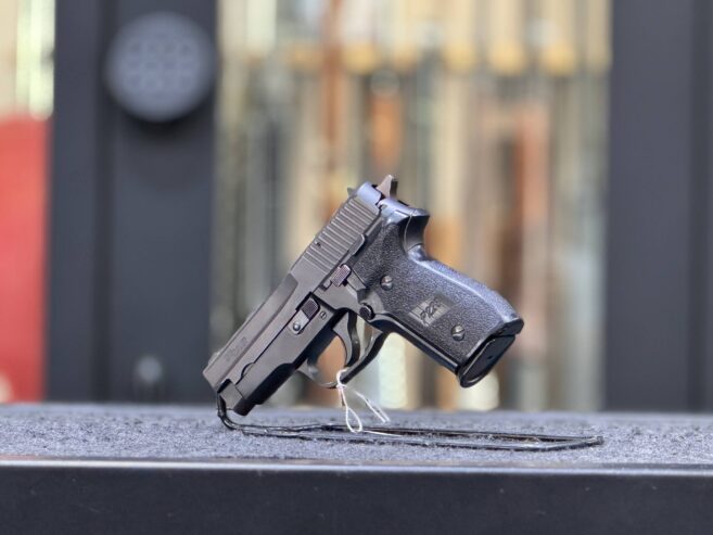 SIG SAUER P228