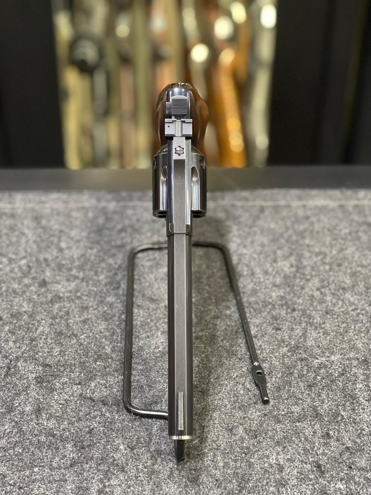 Revolver KORTH cal 357 magnum canna da 6 pollici