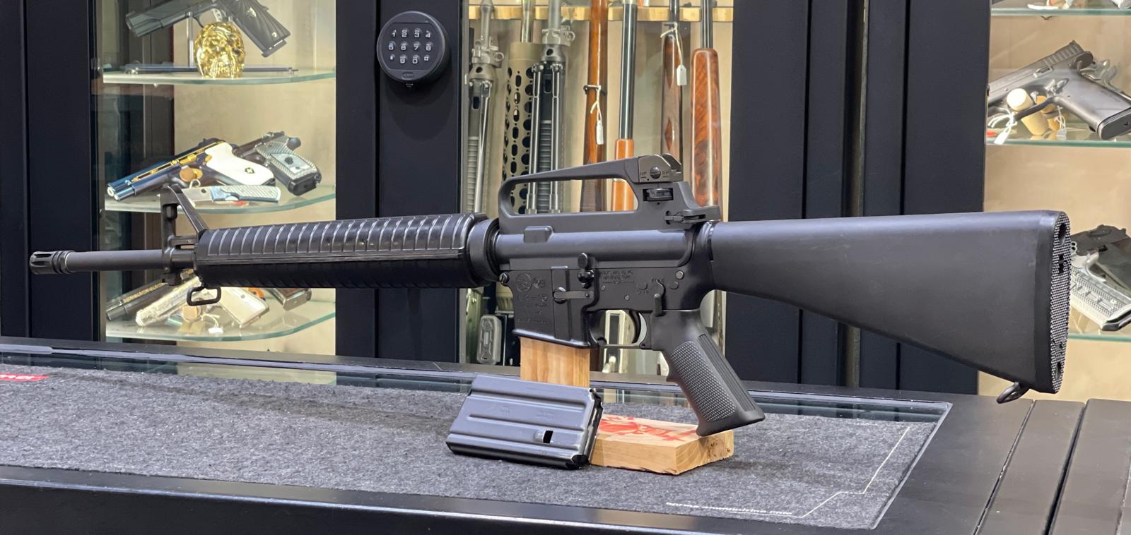 COLT AR-15 TARGET SPORTER cal 223 remington