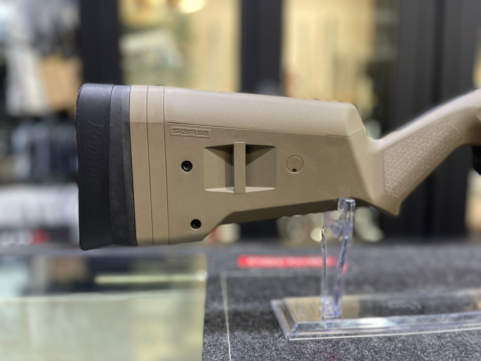 Remington 870 Tactical Magpul
