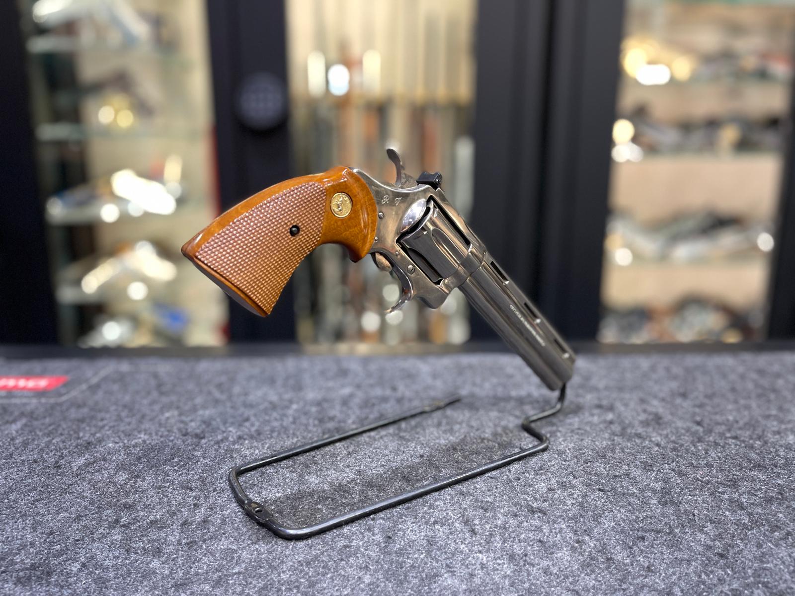 Revolver COLT DiamondBack cal 38 Special