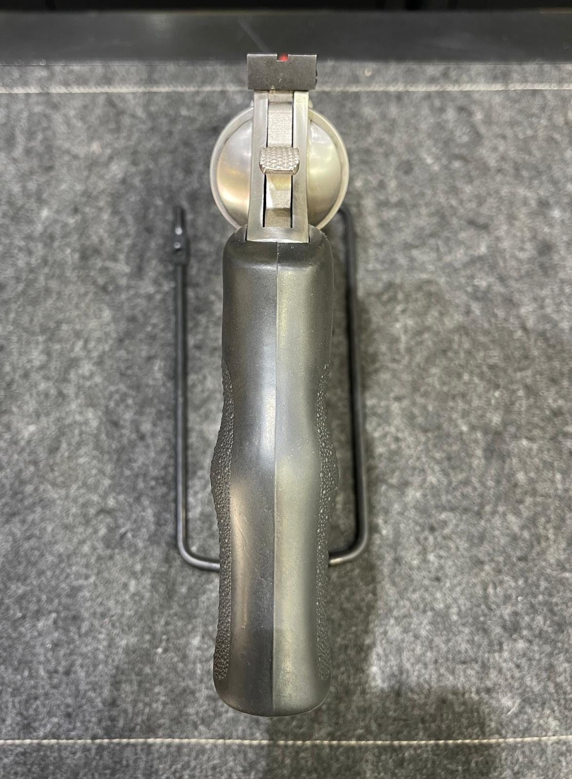 Revolver DAN WESSON SUPER MAG cal 44 magnum