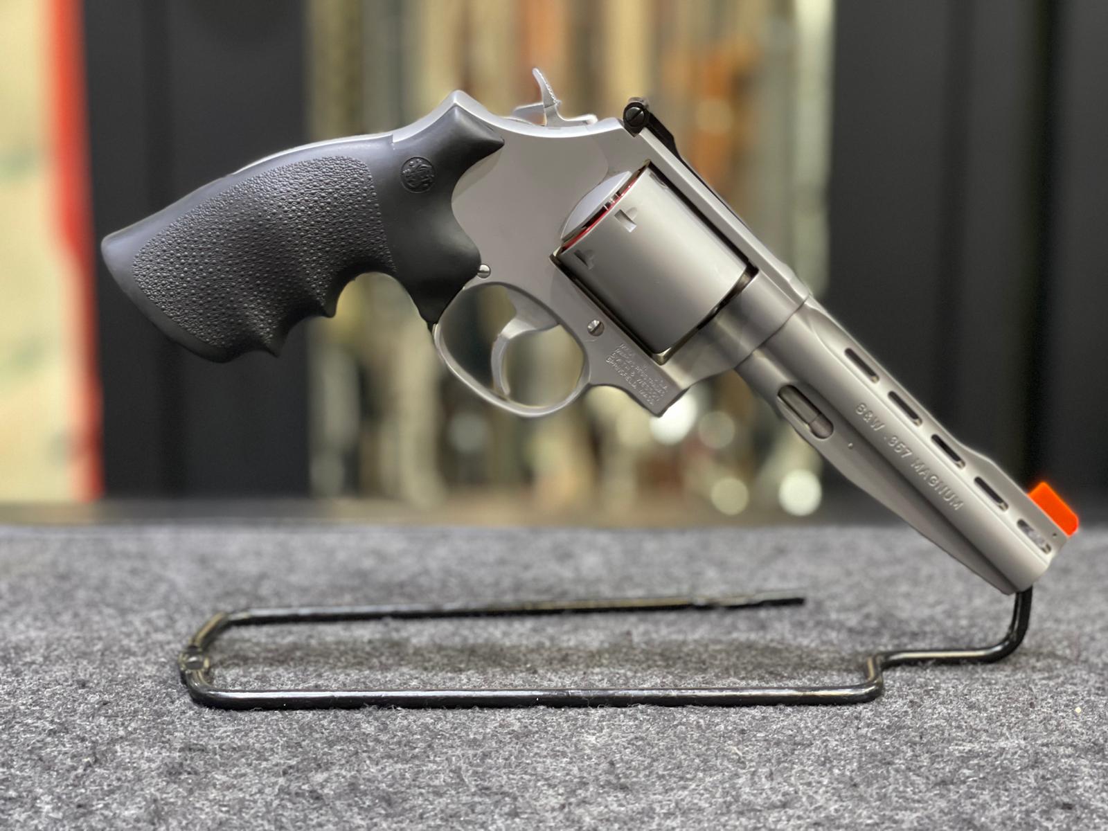 S&W Smith & Wesson 686 Performance Center cal 357 magnum