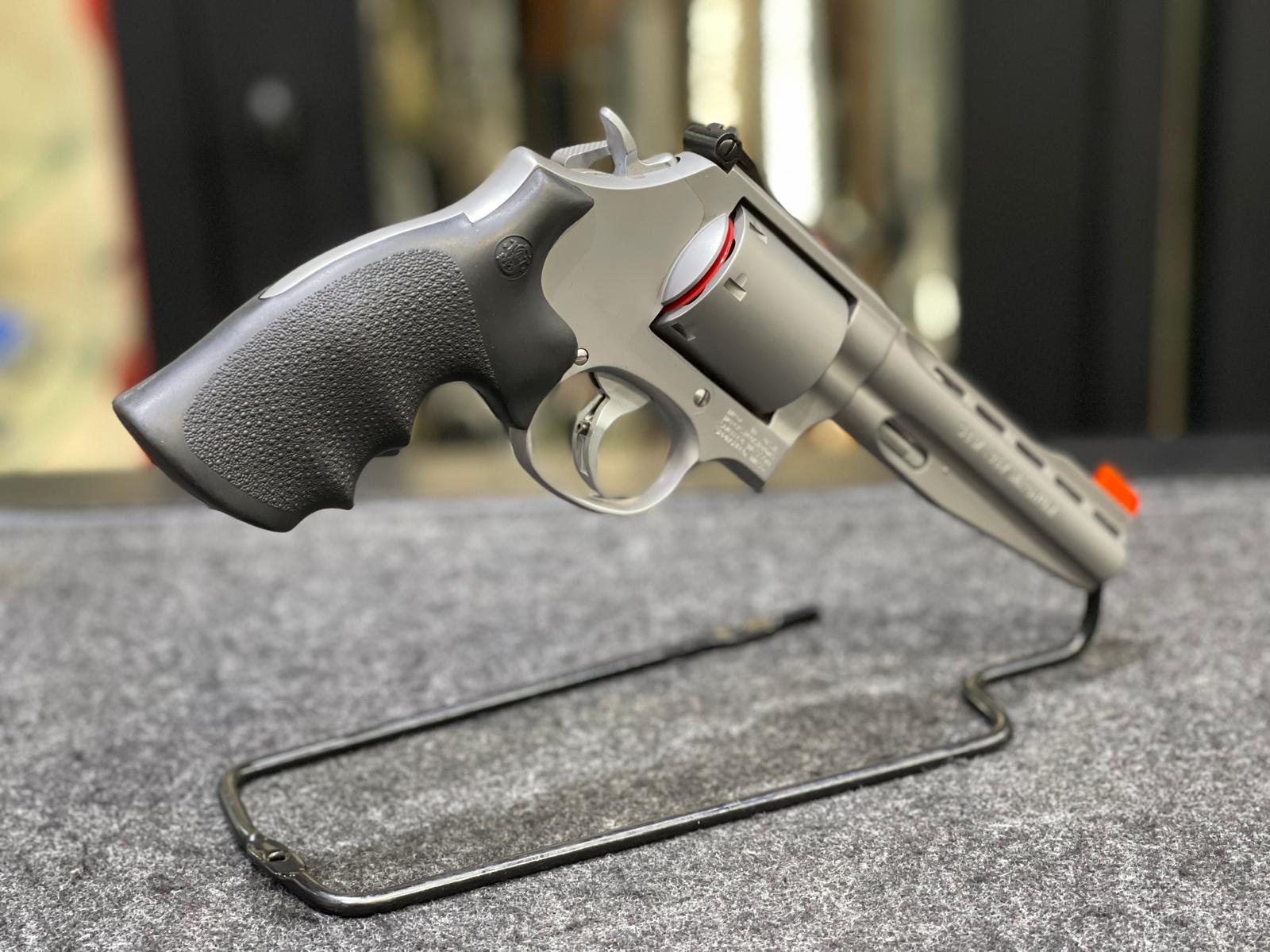S&W Smith & Wesson 686 Performance Center cal 357 magnum