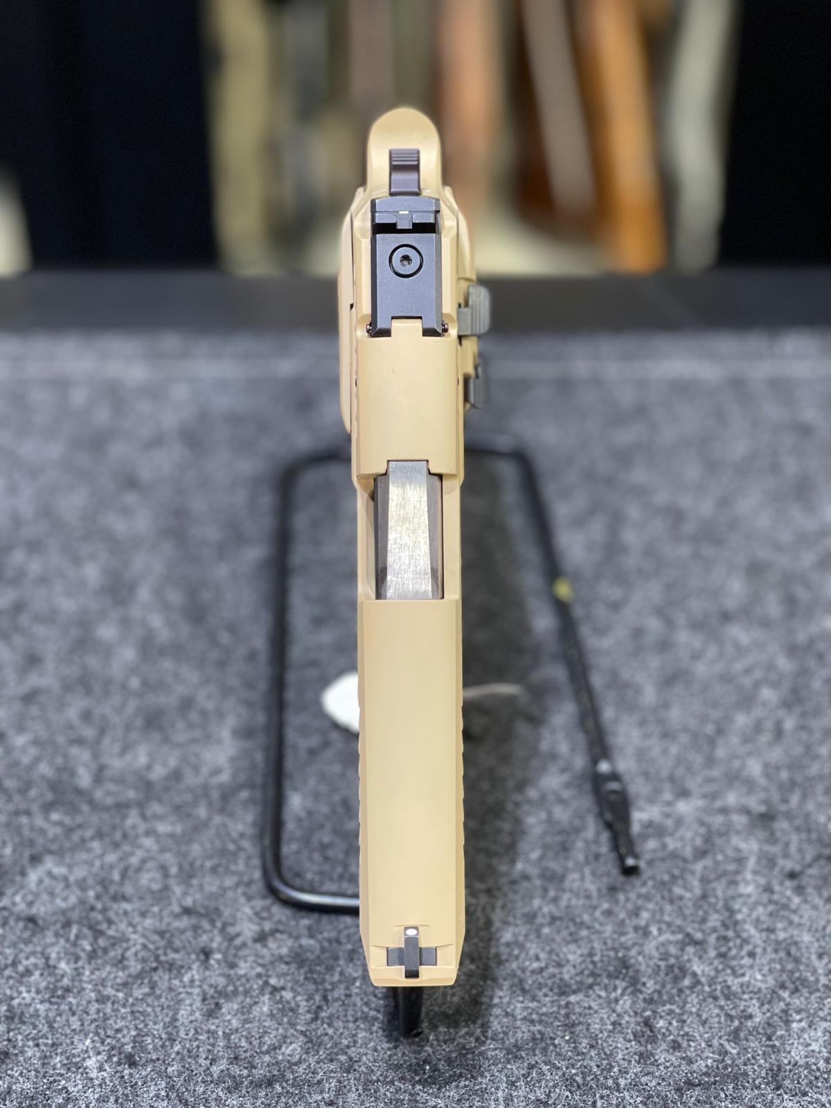 SIG SAUER P226 X-FIVE DS DESERT