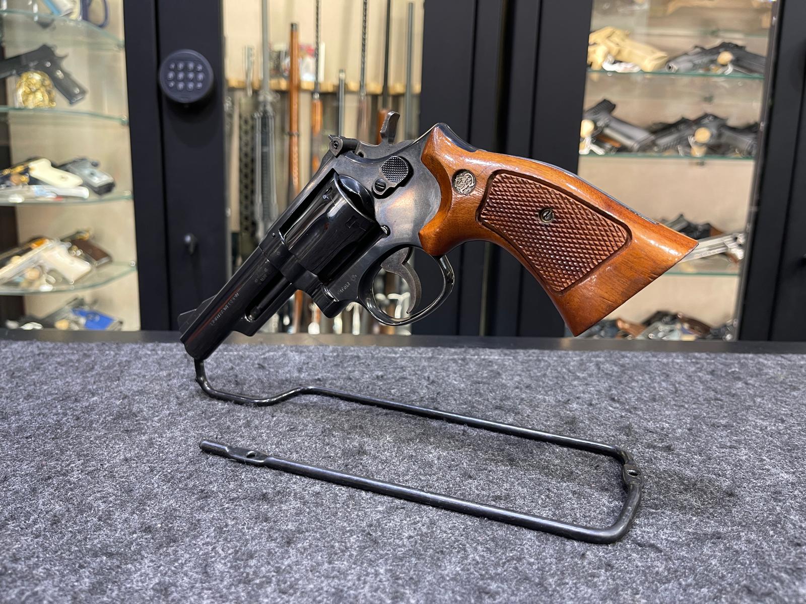 Revolver S&W Smith & Wesson 19-4 cal .357 magnum
