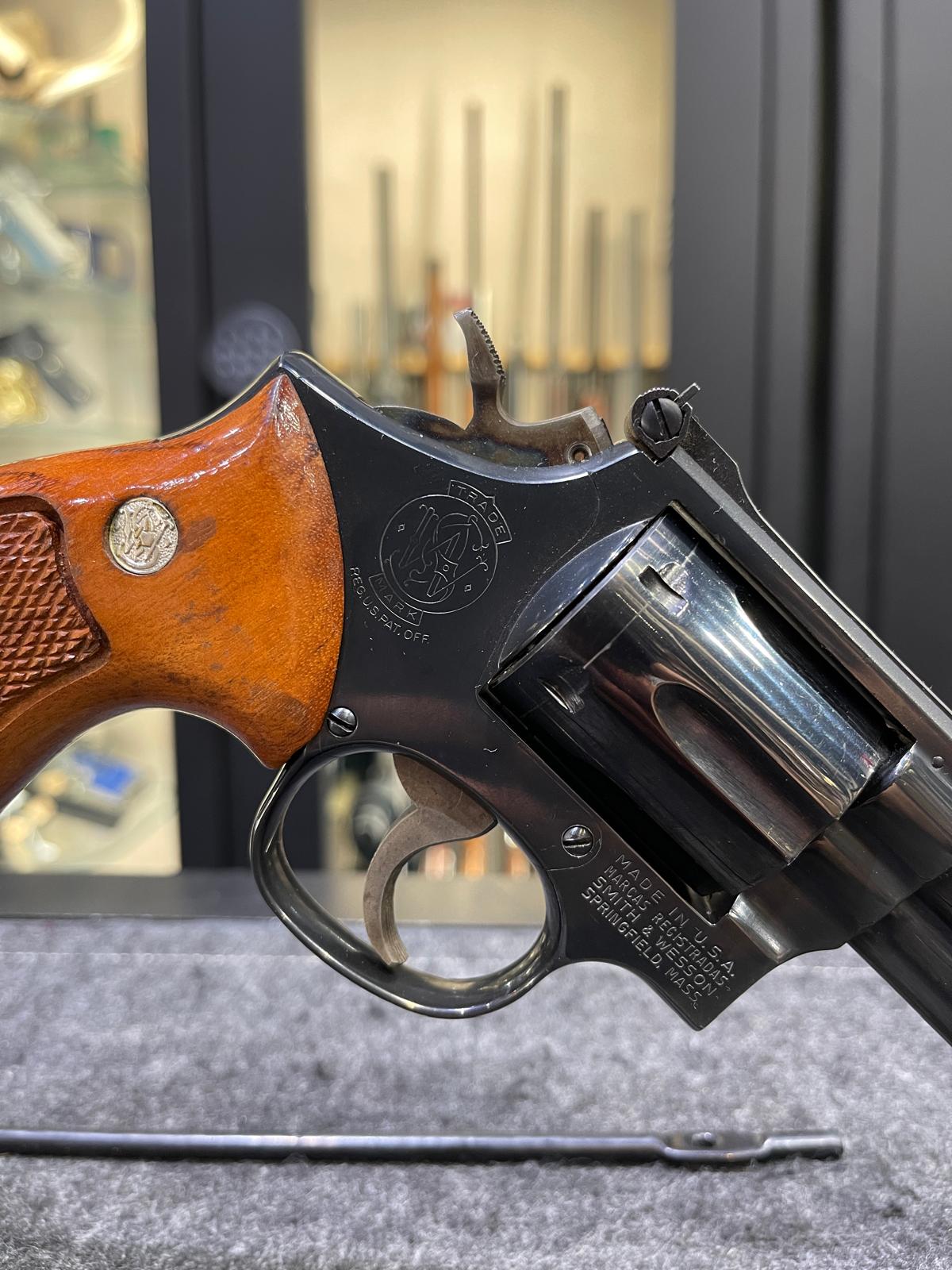 Revolver S&W Smith & Wesson 19-4 cal .357 magnum