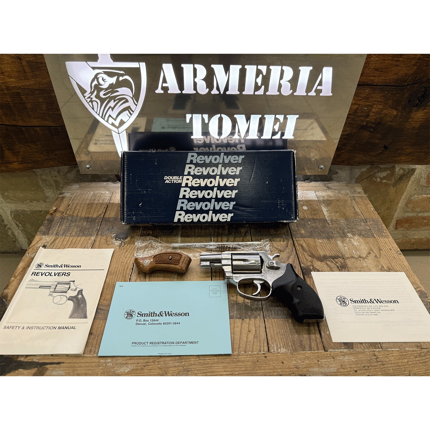 Revolver SMITH & WESSON modello 60-3 INOX cal.38 Special