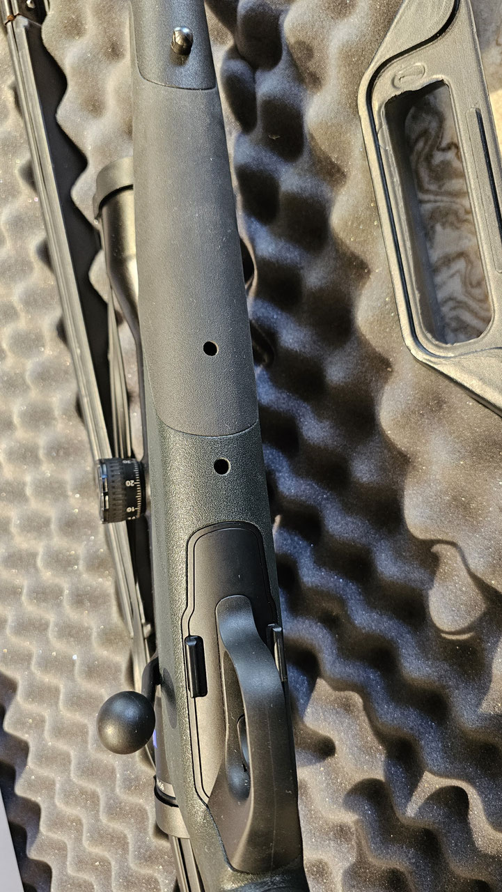 BLASER R8 cal. 300 Win Mag + ottica ZEISS Victory V8 20×56