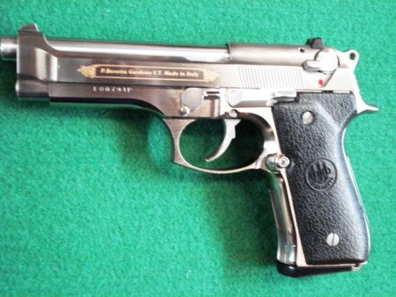 Vendo beretta 98 stainless gold