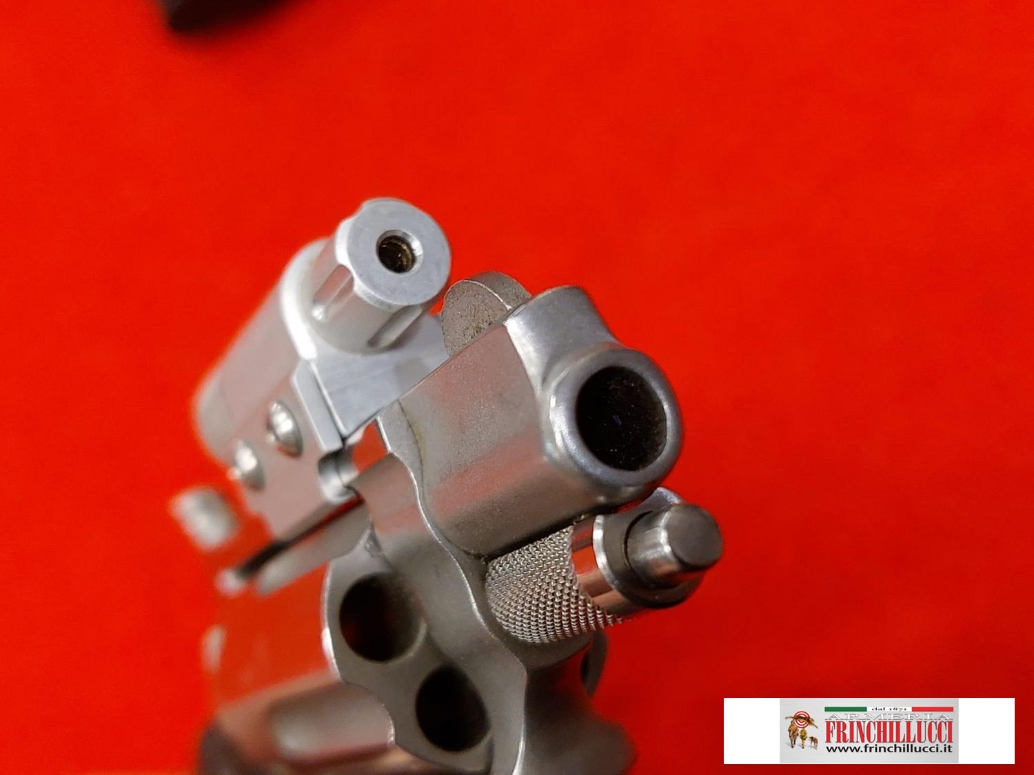 NAA REVOLVER MINIMAG.22 WMR