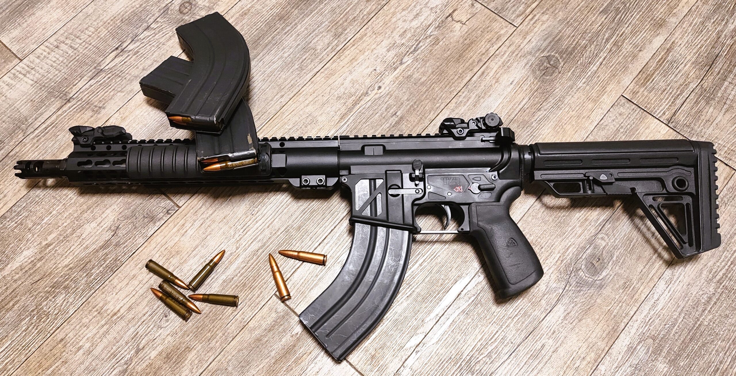 AR39 – TACTICAL 73