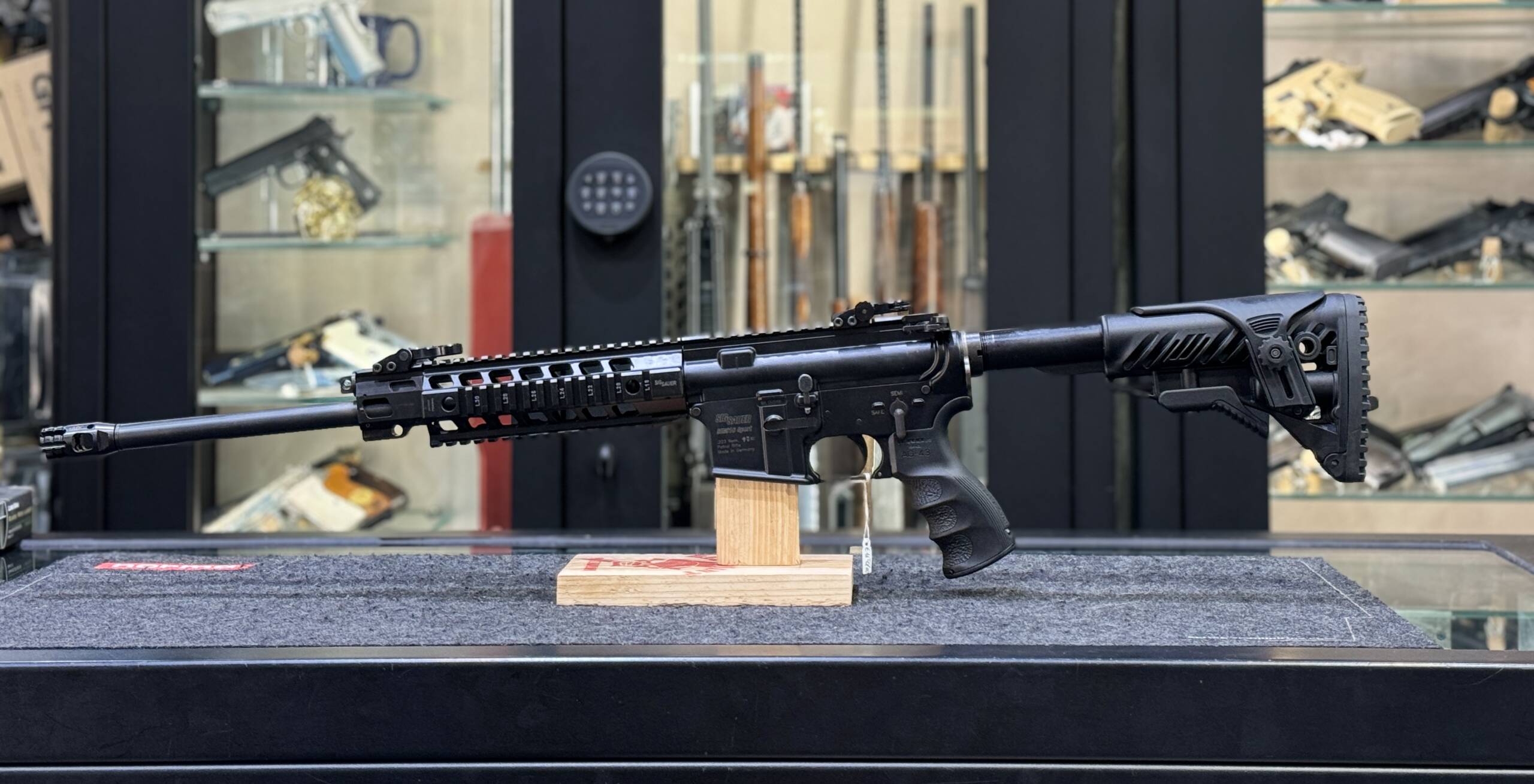 SIG SAUER GERMANY 516 CAL 223 REM