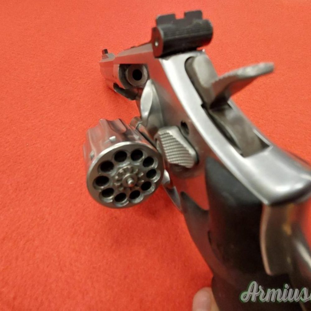 Revolver Smith & Wesson 617 Cal.22 LR 10 Colpi