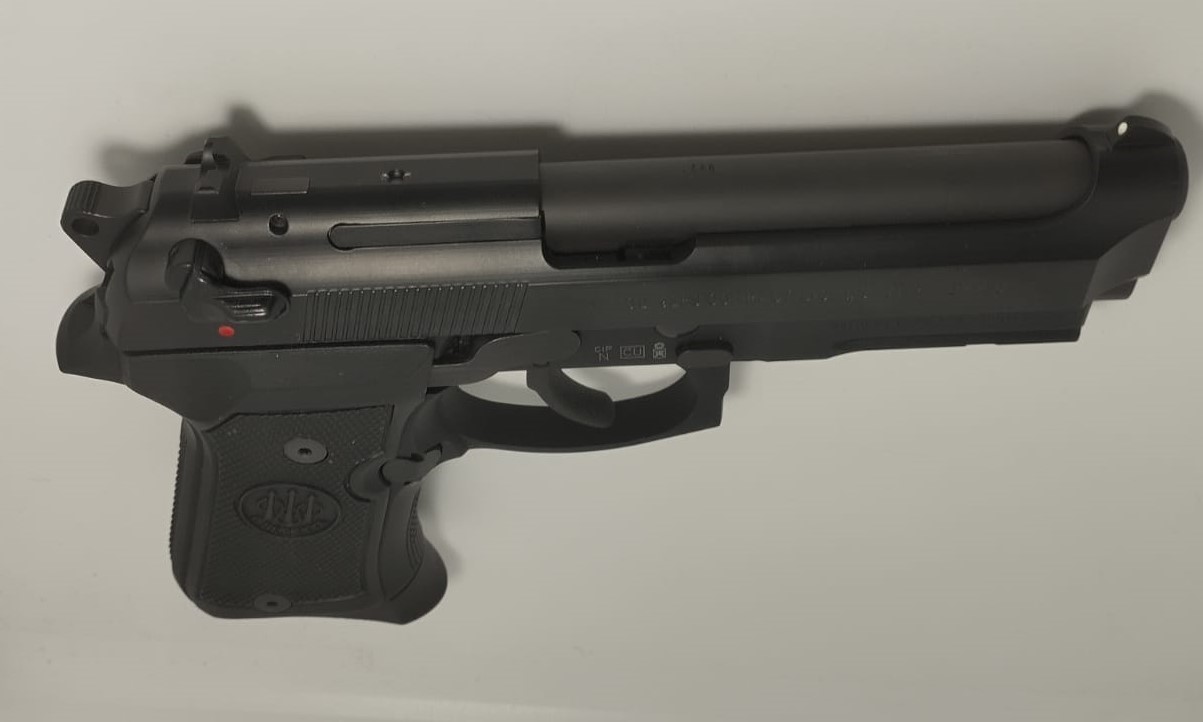 PISTOLA S.A. BERETTA 92 FS COMPACT L- CAL 9X21 +2C. BLACK