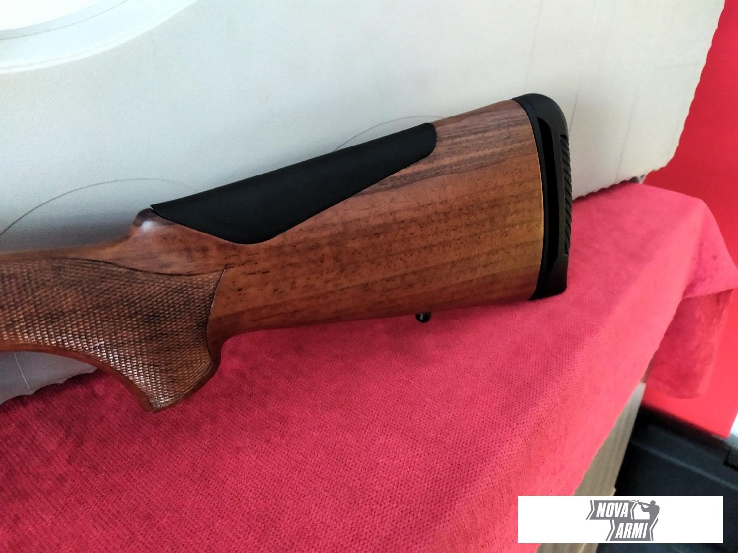 BENELLI ETHOS CAL 28 MAGNUM