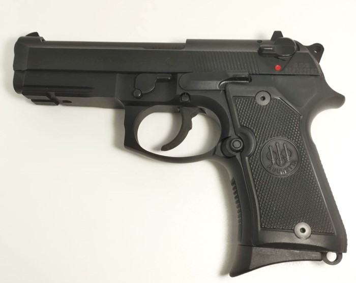 PISTOLA S.A. BERETTA 92 FS COMPACT L- CAL 9X21 +2C. BLACK