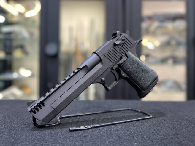 MAGNUM RESEARCH DESERT EAGLE 50AE