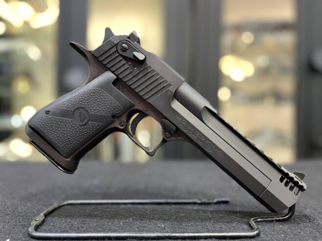 MAGNUM RESEARCH DESERT EAGLE 50AE