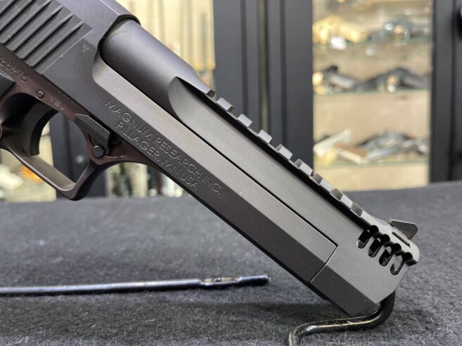 MAGNUM RESEARCH DESERT EAGLE 50AE