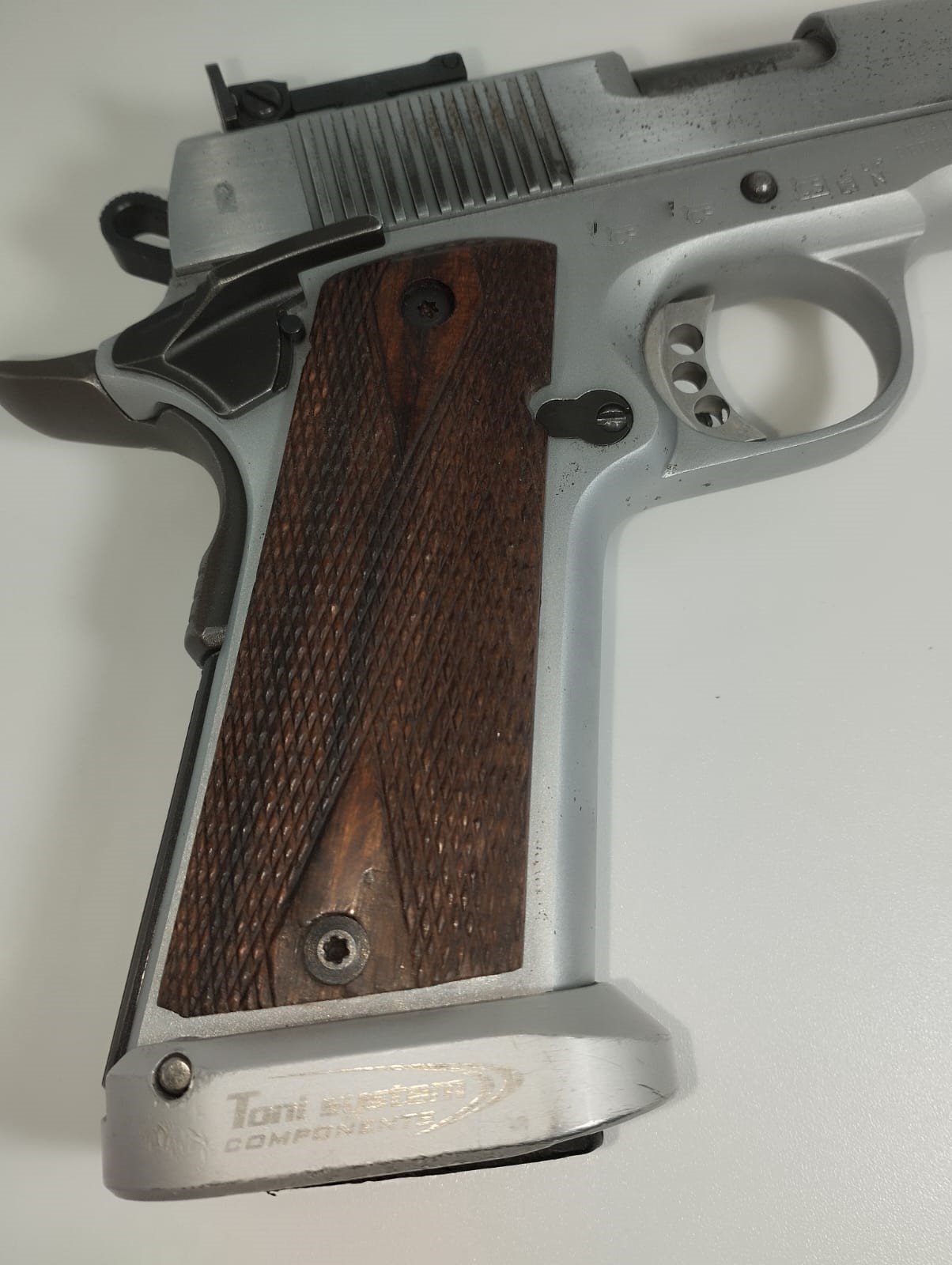 PISTOLA S.A. TANFOGLIO MOD. WITNESS 1911 CUSTOM CROMATA CAL