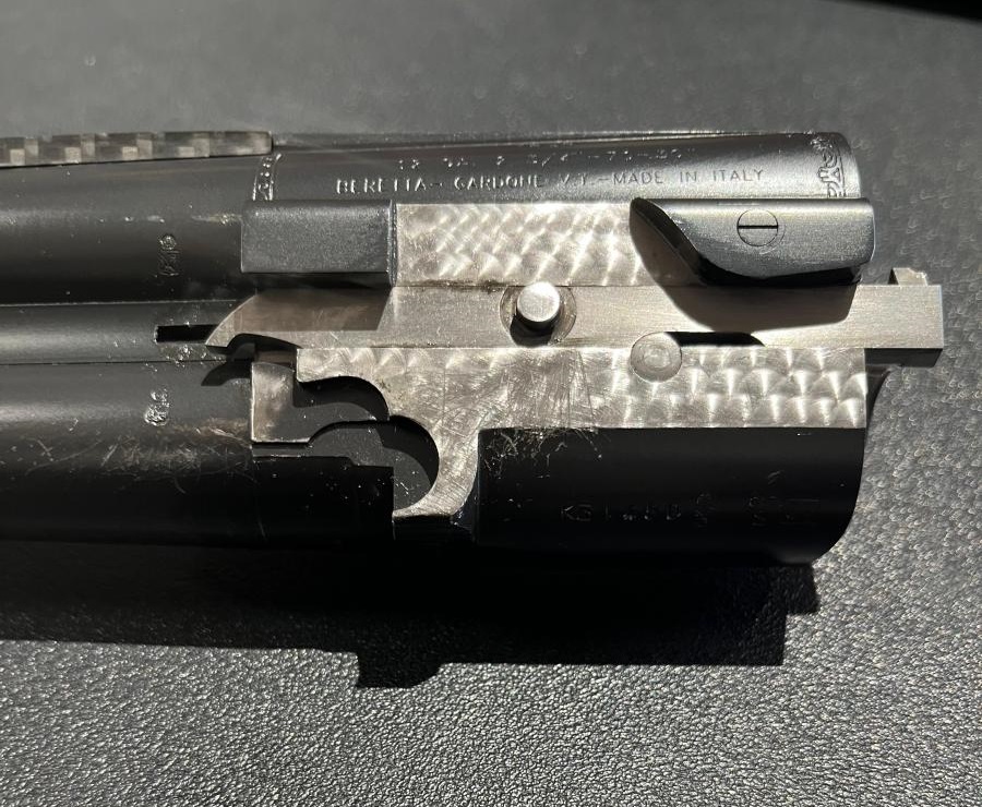 BERETTA 692 BLACK TRAP
