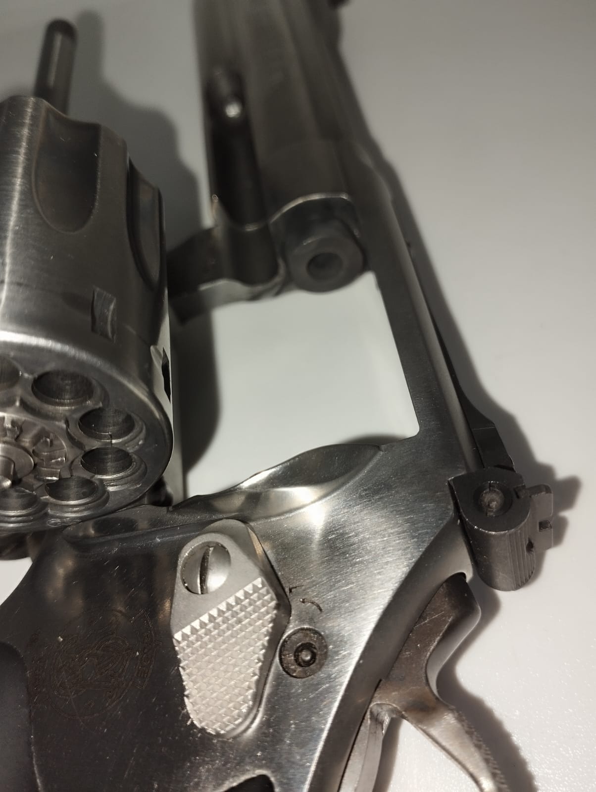 REVOLVER S&W MOD. 617 CAL.22LR 4″