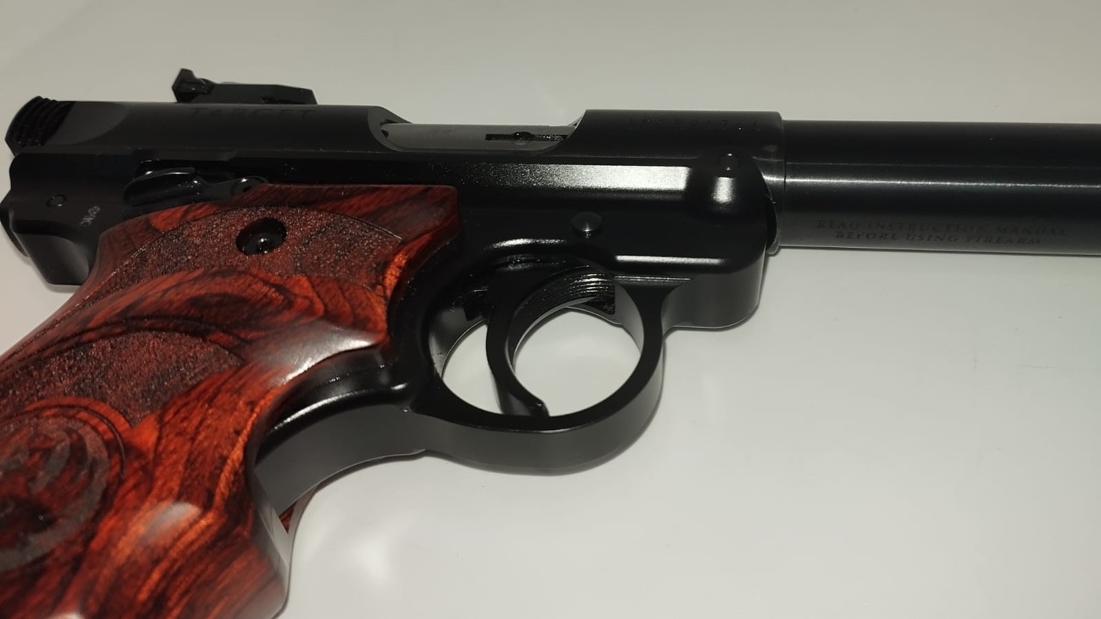 PISTOLA RUGER MOD. MKIV TARGET CAL..22LR 5.5″ BB LAMINA +3C