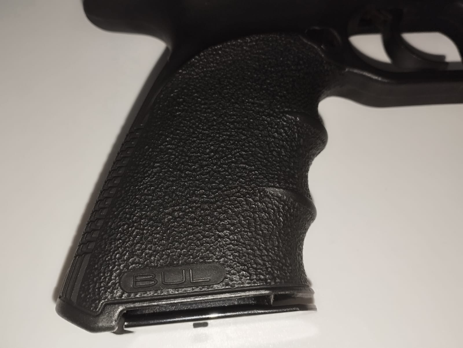 PISTOLA S.A. BUL MOD. G-CHEROKEE CAL. 9X21