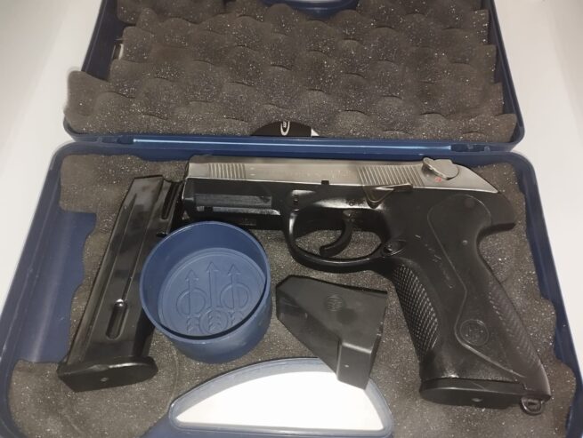PISTOLA BERETTA MOD. PX4 STORM CAL. 9X21 +1C.