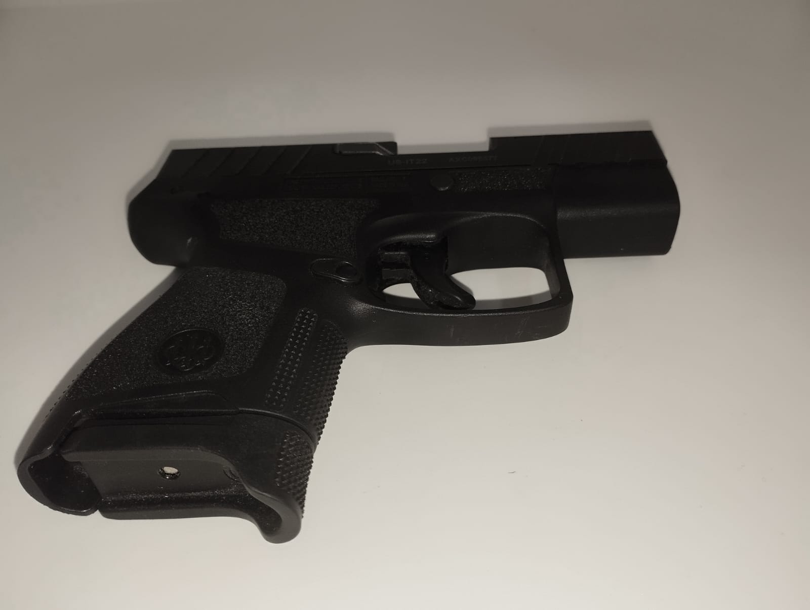 PISTOLA BERETTA MOD.APX A1 CURRY CAL.9X19 +1C.